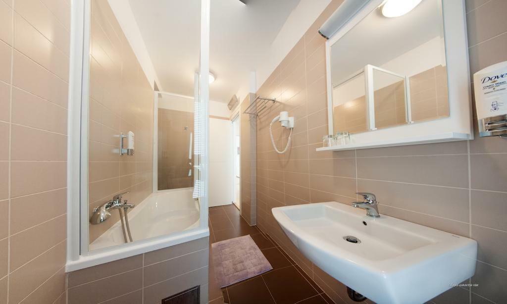 Sunset Apartment Петрчане Экстерьер фото