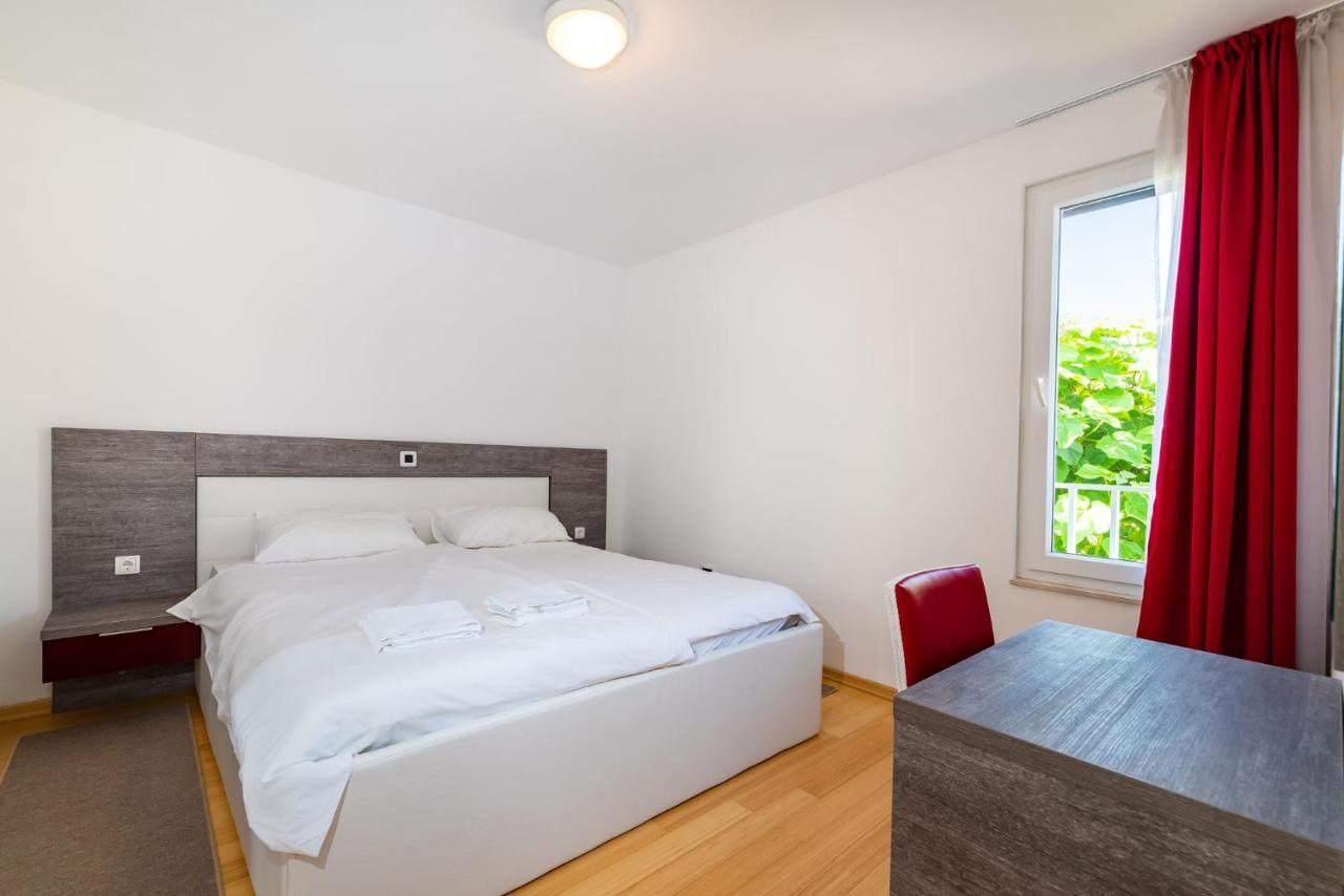 Sunset Apartment Петрчане Экстерьер фото